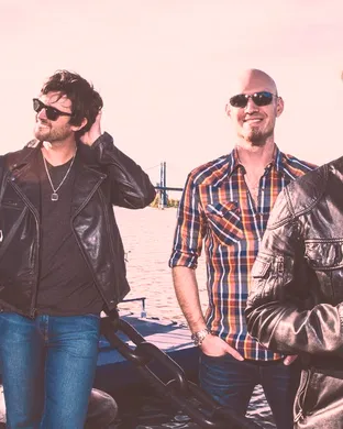 Eli Young Band & LANCO