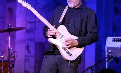 Greg Koch 