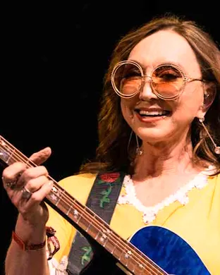 Pam Tillis
